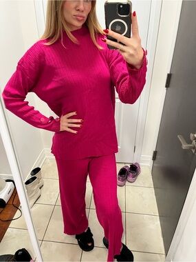 Women's Fuchsia Ribbed Knit Pants & Top Set